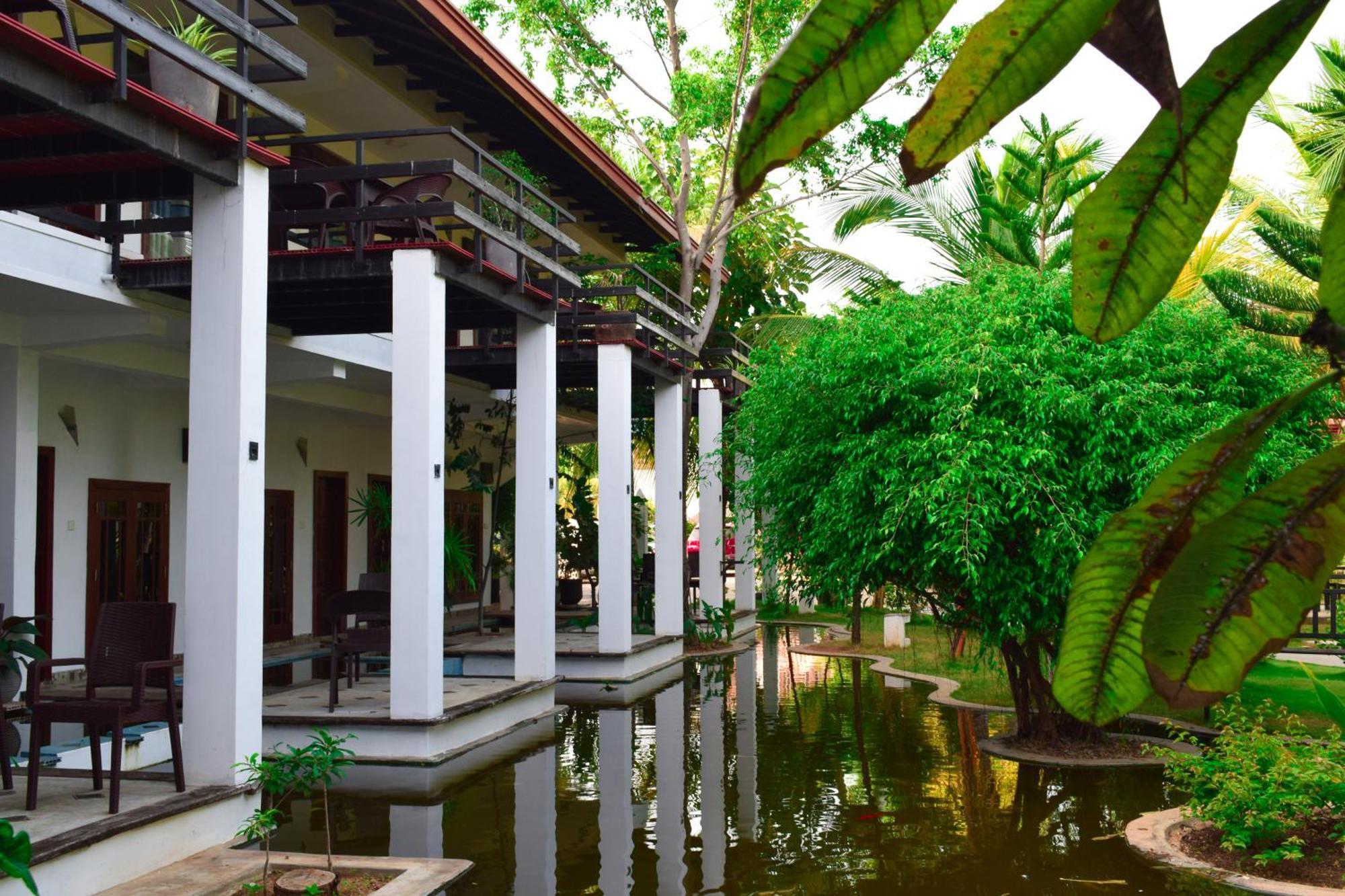 Hotel Green Garden Trincomalee Exterior foto