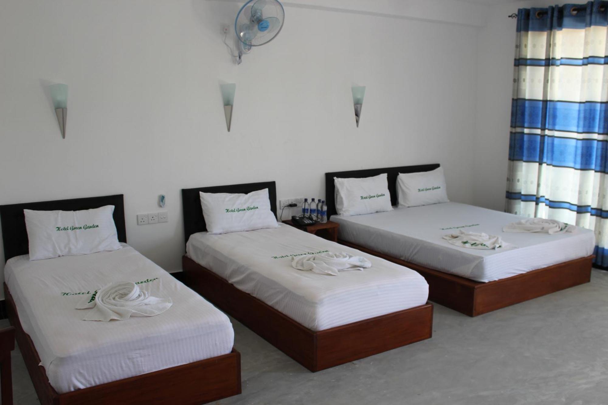 Hotel Green Garden Trincomalee Exterior foto